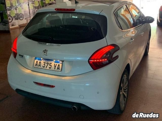 Peugeot 208 Usado en Mendoza, deRuedas