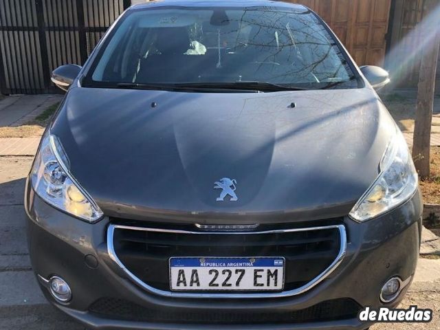 Peugeot 208 Usado en Mendoza, deRuedas
