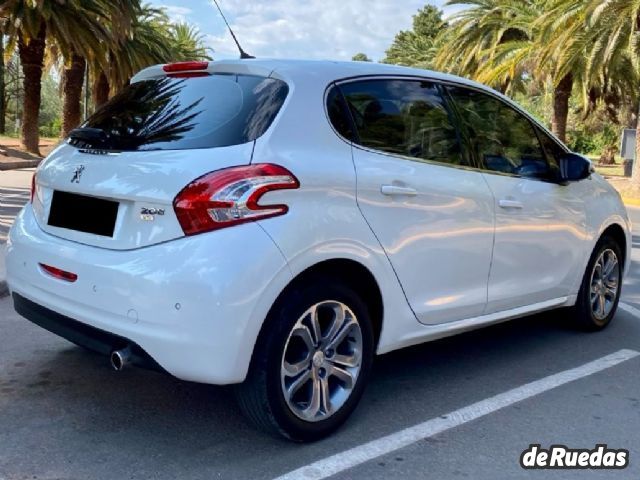 Peugeot 208 Usado en Mendoza, deRuedas