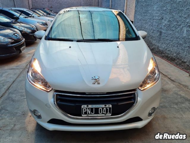 Peugeot 208 Usado en Mendoza, deRuedas