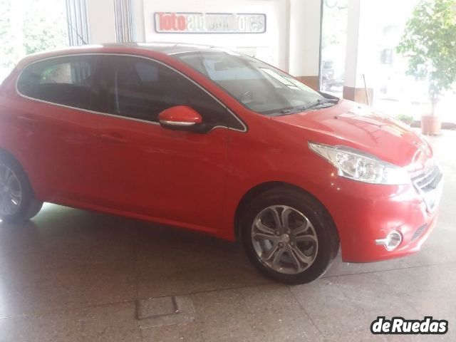 Peugeot 208 Usado en Mendoza, deRuedas