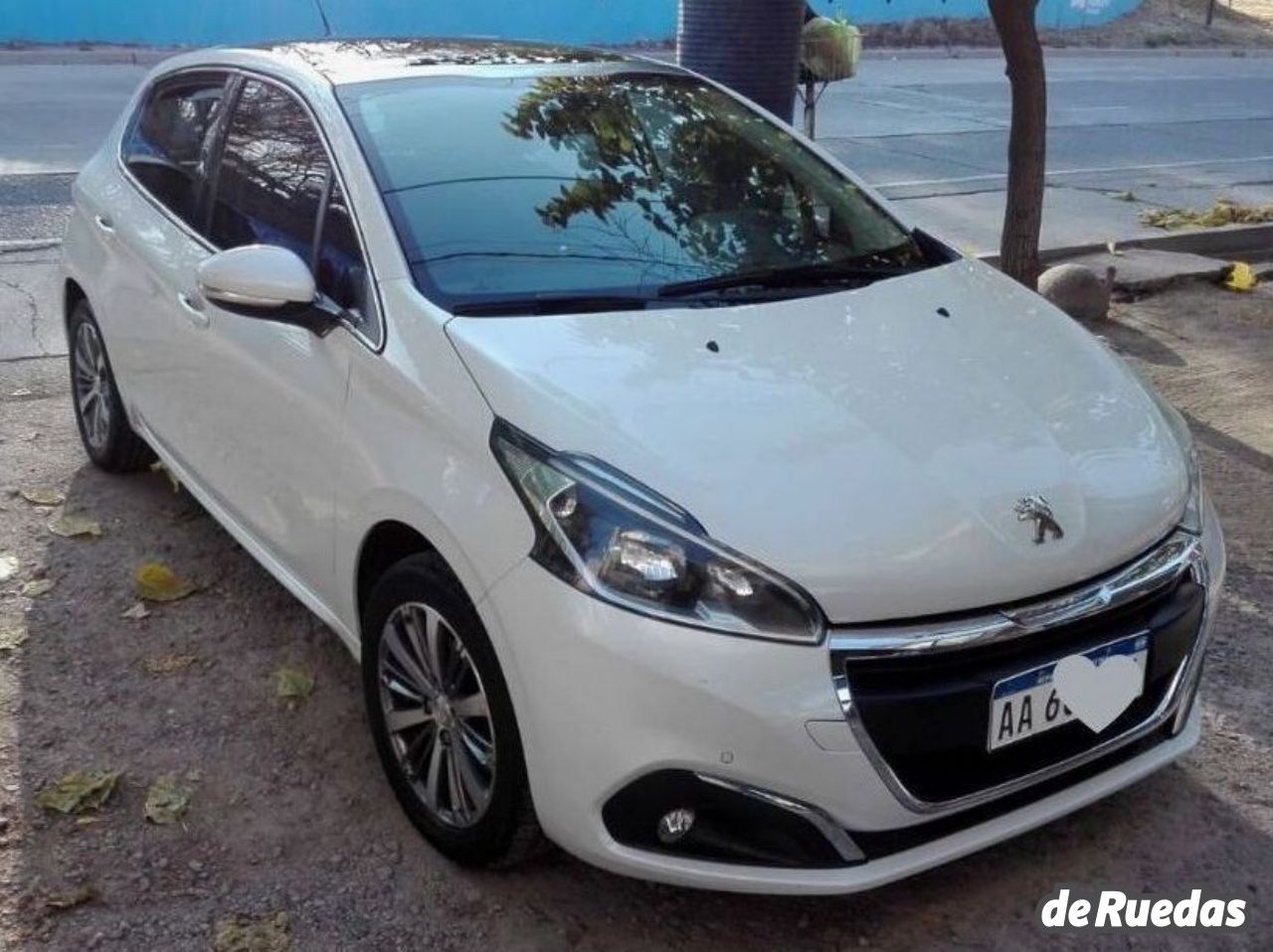 Peugeot 208 Usado en Mendoza, deRuedas