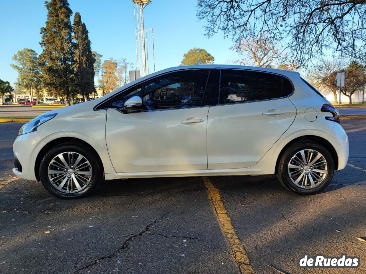 Peugeot 208 Usado en Buenos Aires, deRuedas
