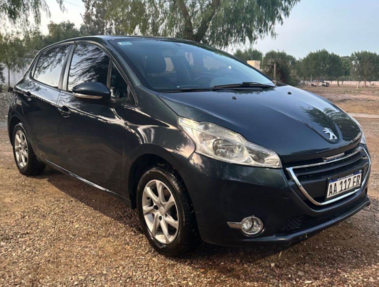 Peugeot 208 Usado en Mendoza, deRuedas