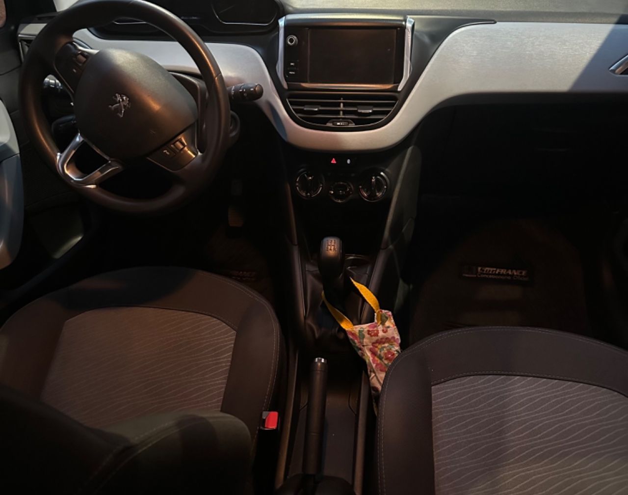 Peugeot 208 Usado en Mendoza, deRuedas