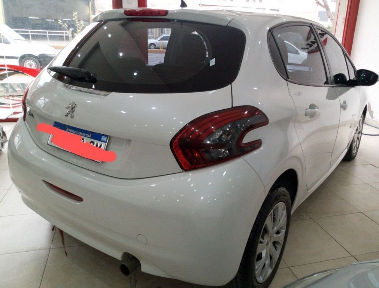 Peugeot 208 Usado en Mendoza, deRuedas