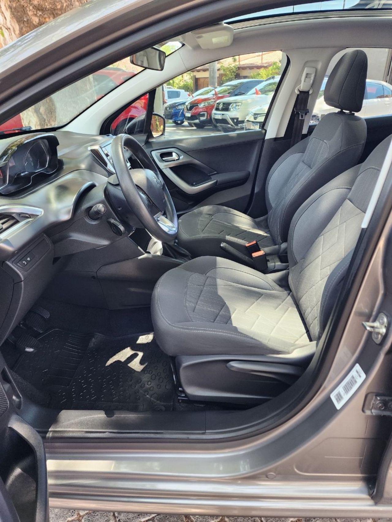 Peugeot 208 Usado en Mendoza, deRuedas