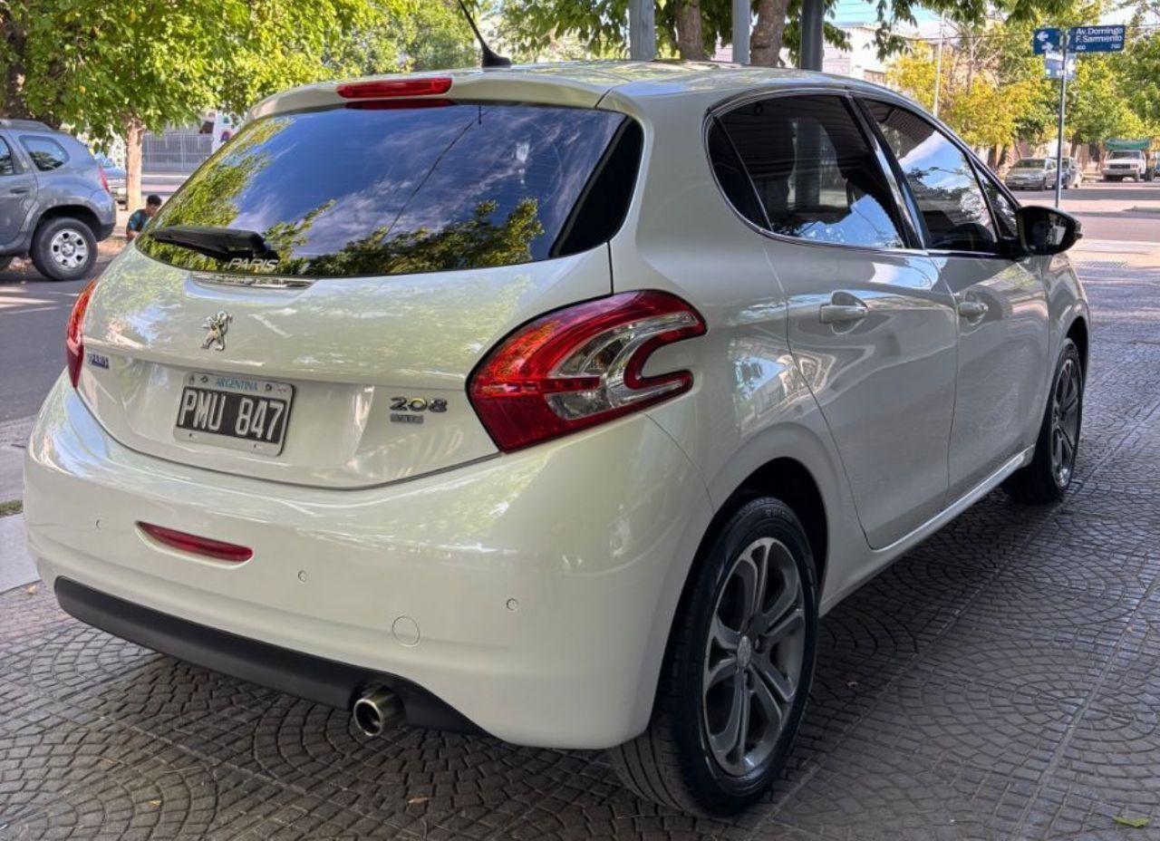 Peugeot 208 Usado Financiado en Mendoza, deRuedas