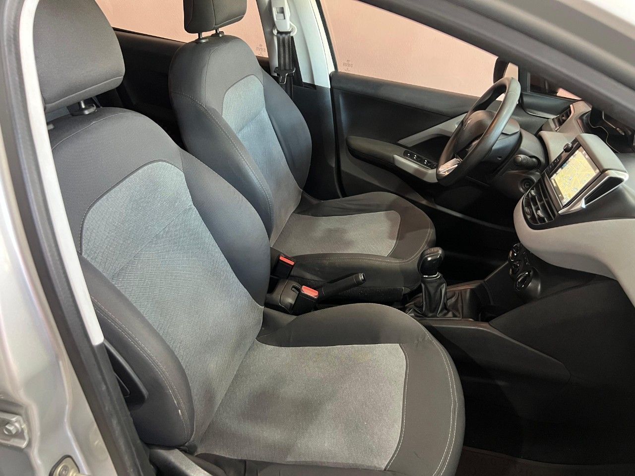 Peugeot 208 Usado Financiado en Córdoba, deRuedas