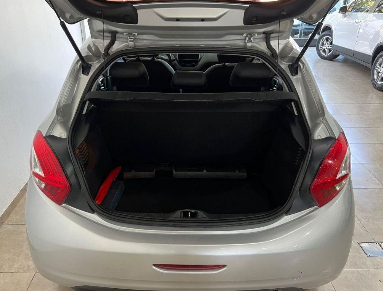 Peugeot 208 Usado Financiado en Córdoba, deRuedas