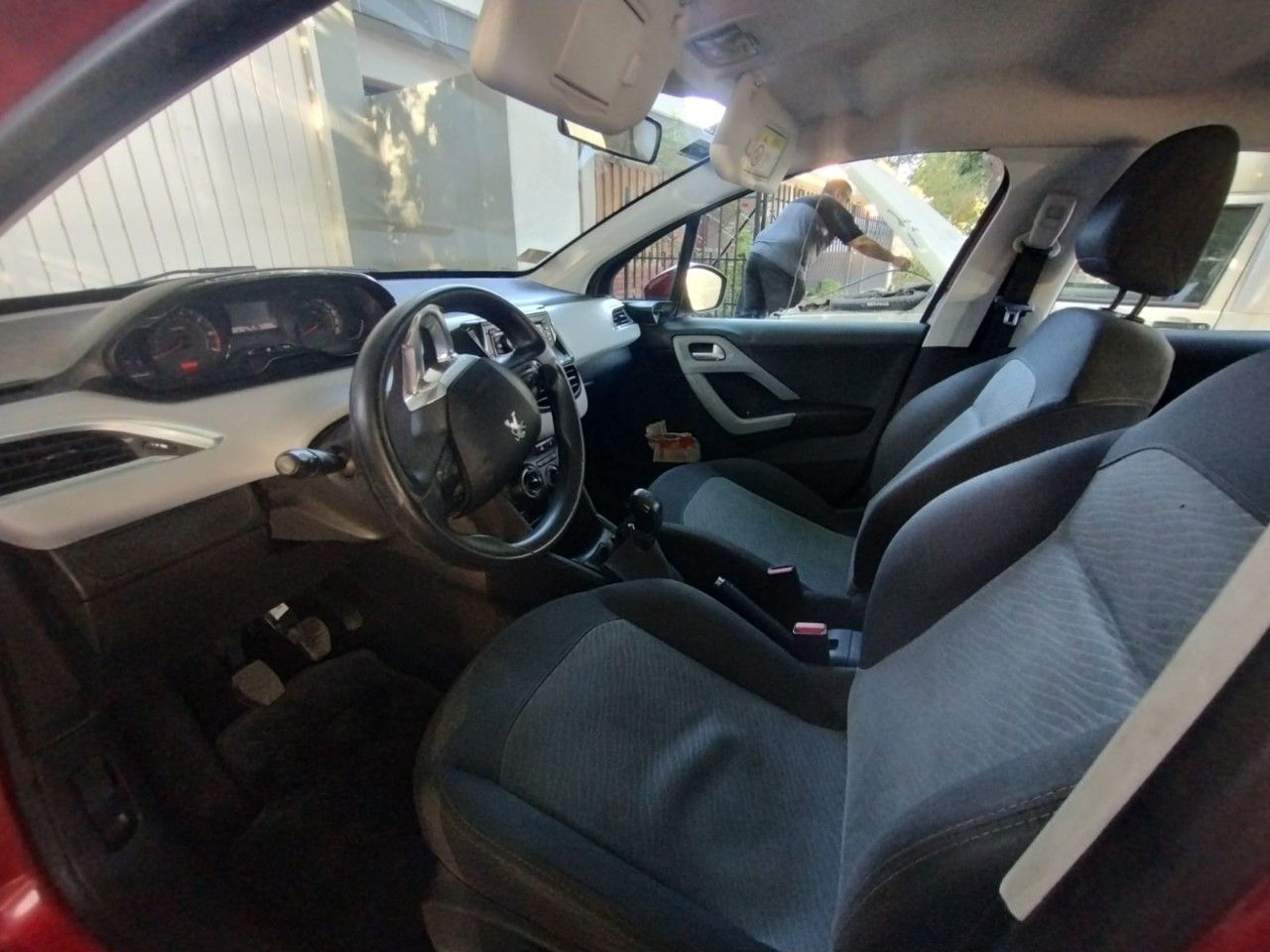 Peugeot 208 Usado en Mendoza, deRuedas