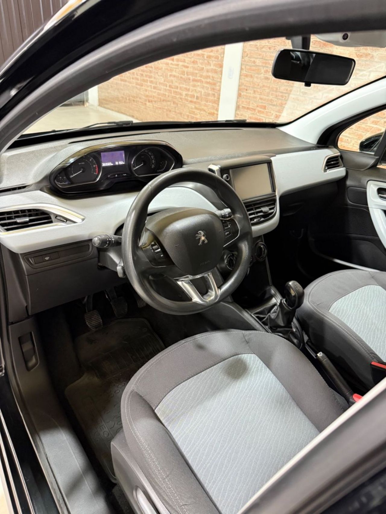 Peugeot 208 Usado Financiado en Mendoza, deRuedas