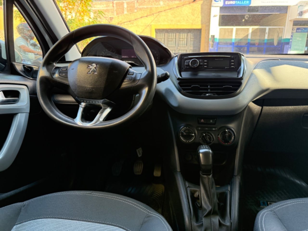 Peugeot 208 Usado en Mendoza, deRuedas