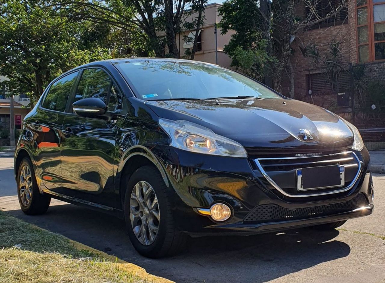 Peugeot 208 Usado Financiado en Córdoba, deRuedas