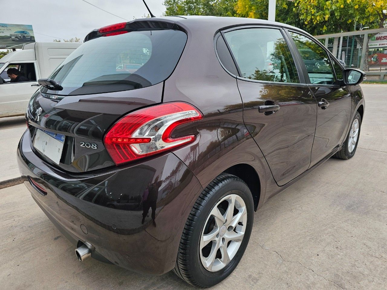 Peugeot 208 Usado en Mendoza, deRuedas