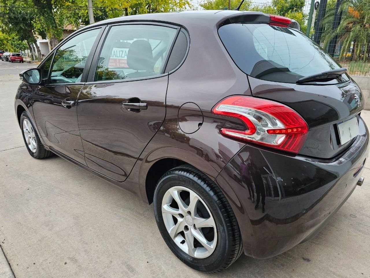 Peugeot 208 Usado en Mendoza, deRuedas