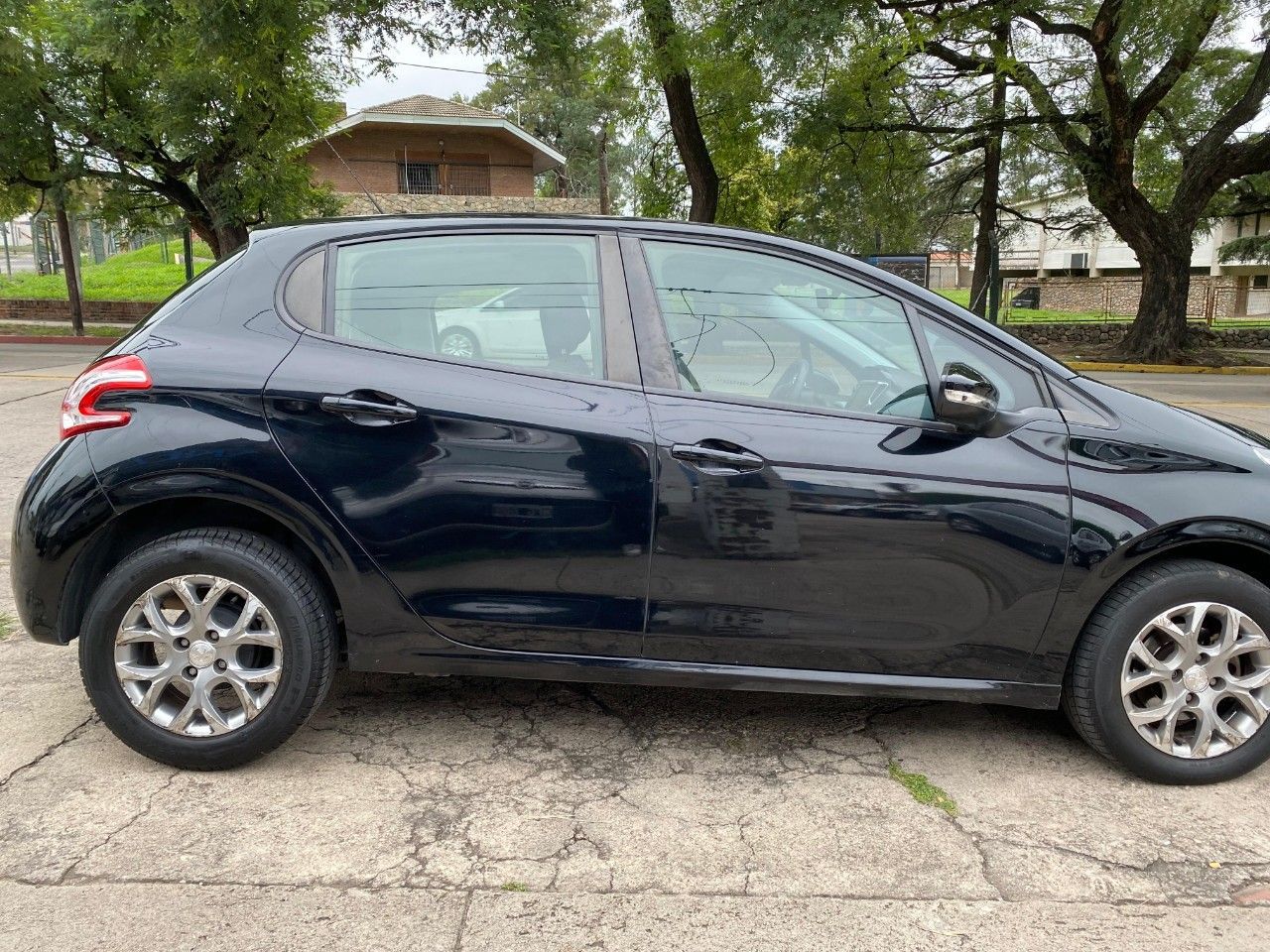 Peugeot 208 Usado Financiado en Córdoba, deRuedas