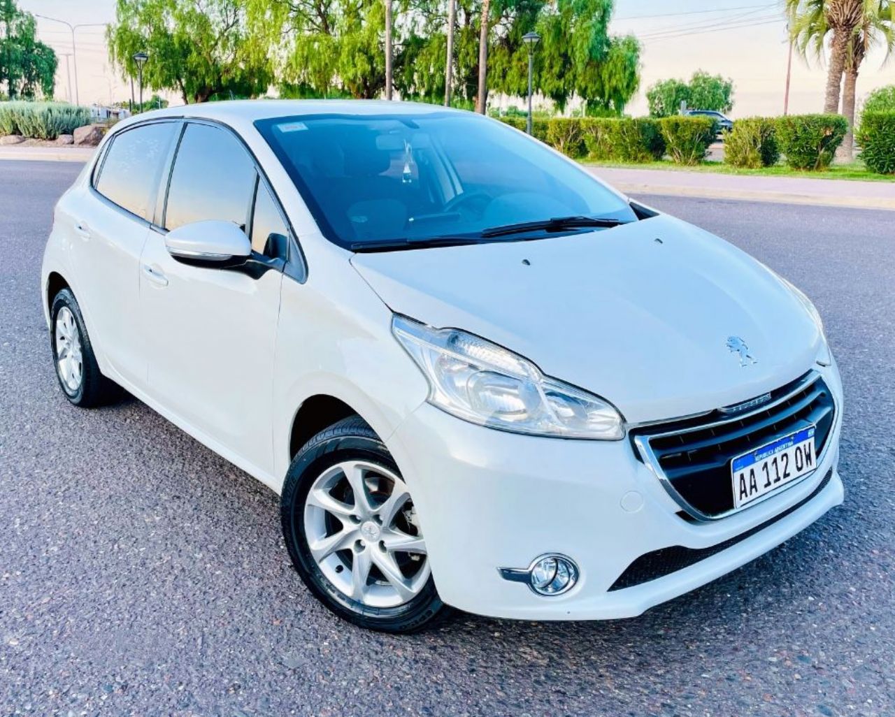 Peugeot 208 Usado Financiado en Mendoza, deRuedas