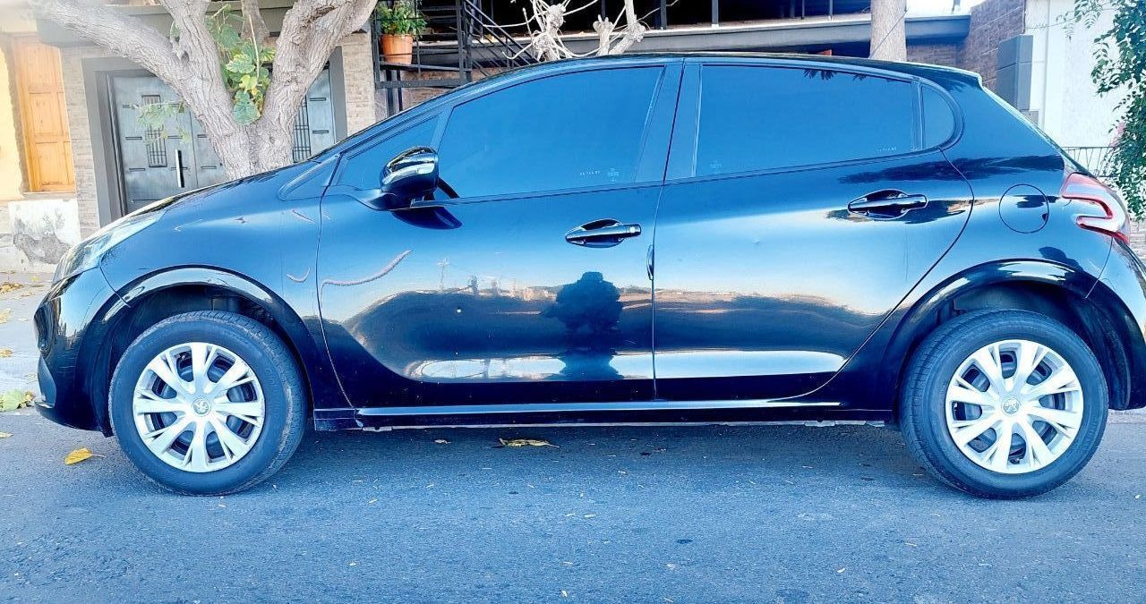 Peugeot 208 Usado en Mendoza, deRuedas