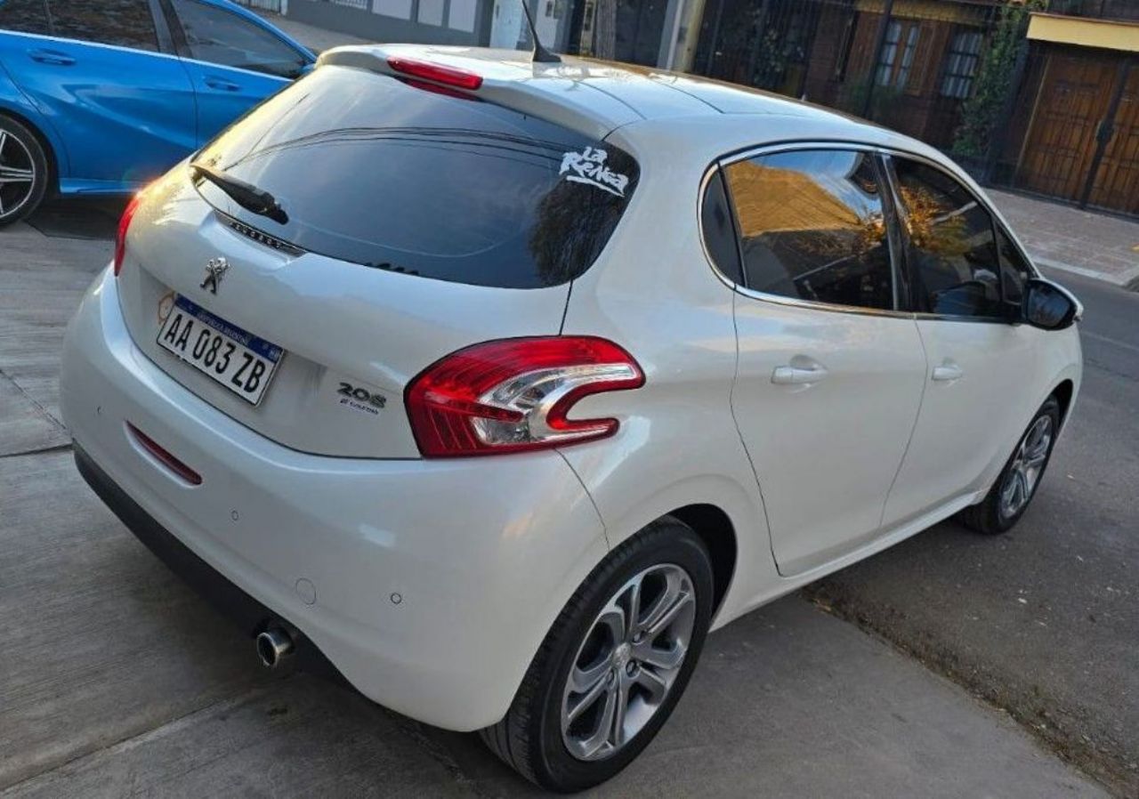 Peugeot 208 Usado en Mendoza, deRuedas
