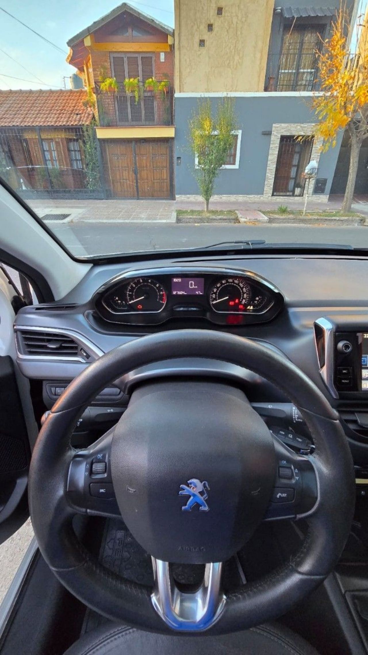 Peugeot 208 Usado en Mendoza, deRuedas