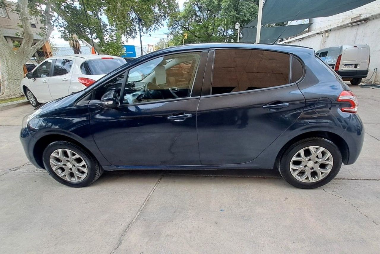 Peugeot 208 Usado en San Juan, deRuedas