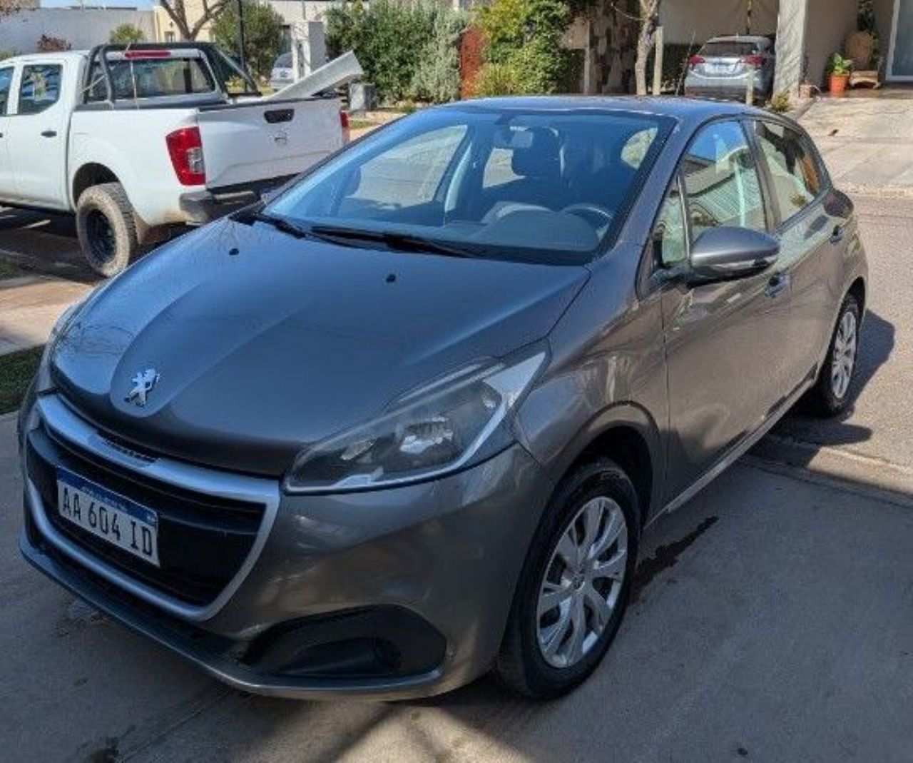 Peugeot 208 Usado en Mendoza, deRuedas