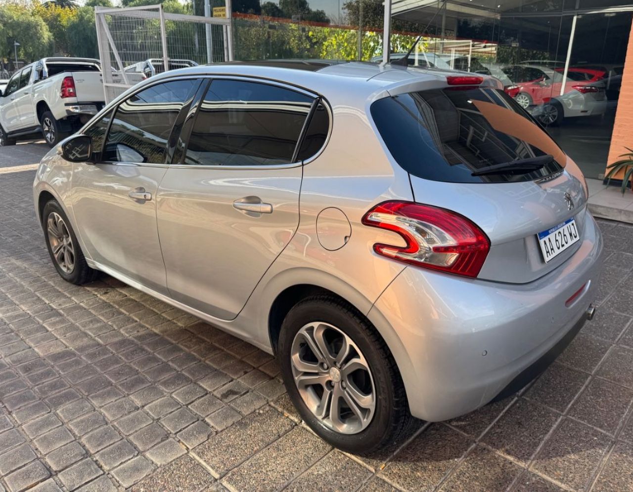 Peugeot 208 Usado en Mendoza, deRuedas