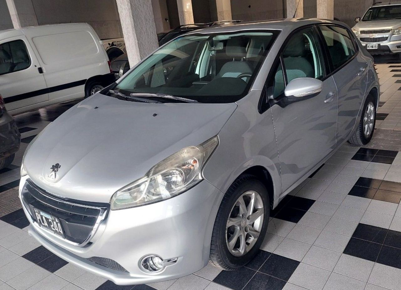 Peugeot 208 Usado en Mendoza, deRuedas