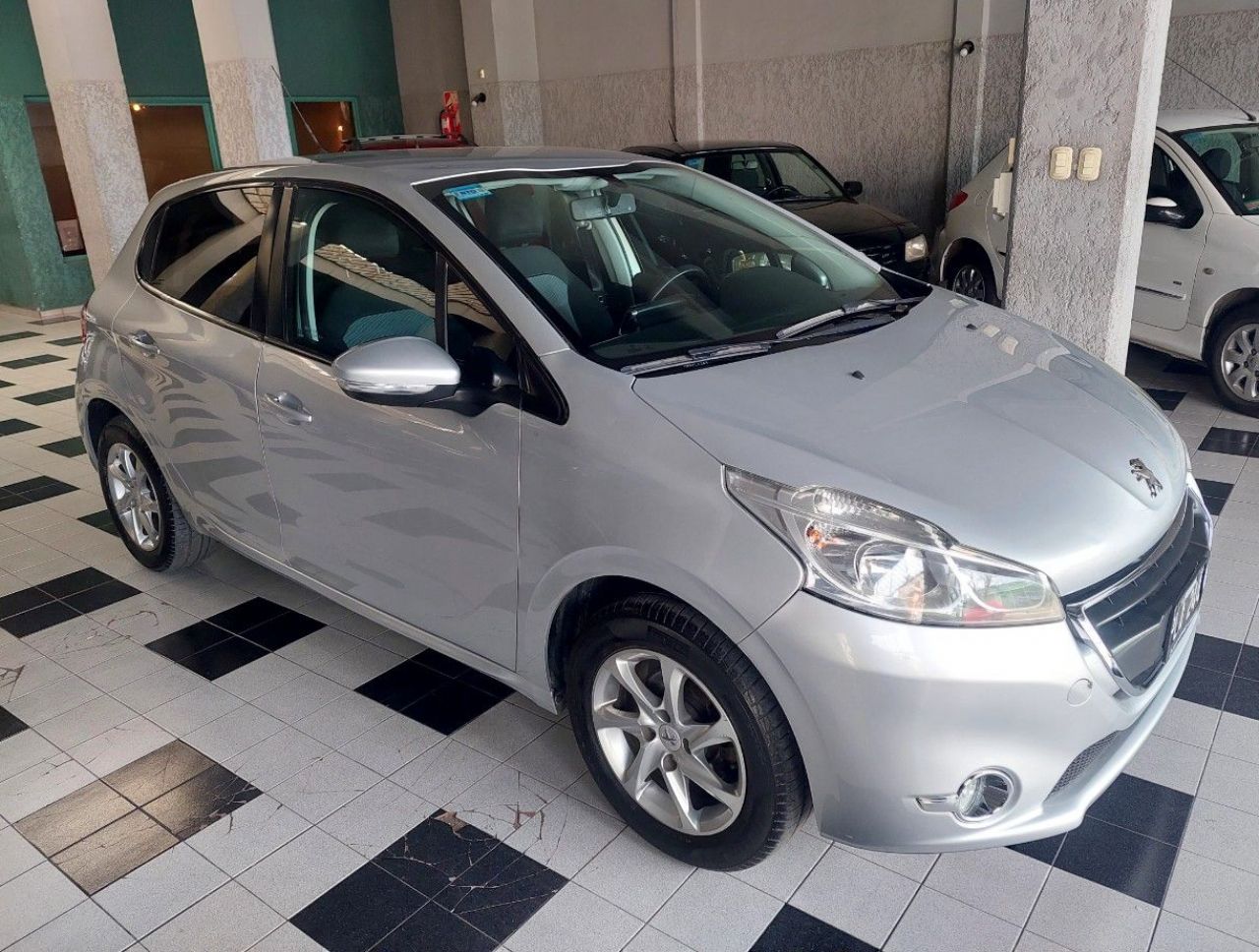 Peugeot 208 Usado en Mendoza, deRuedas