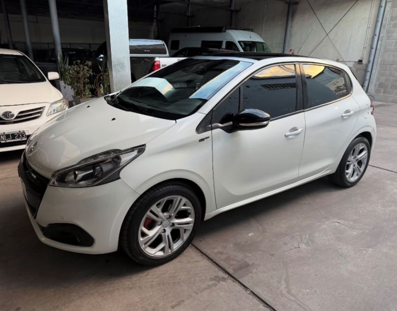 Peugeot 208 Usado en Mendoza, deRuedas