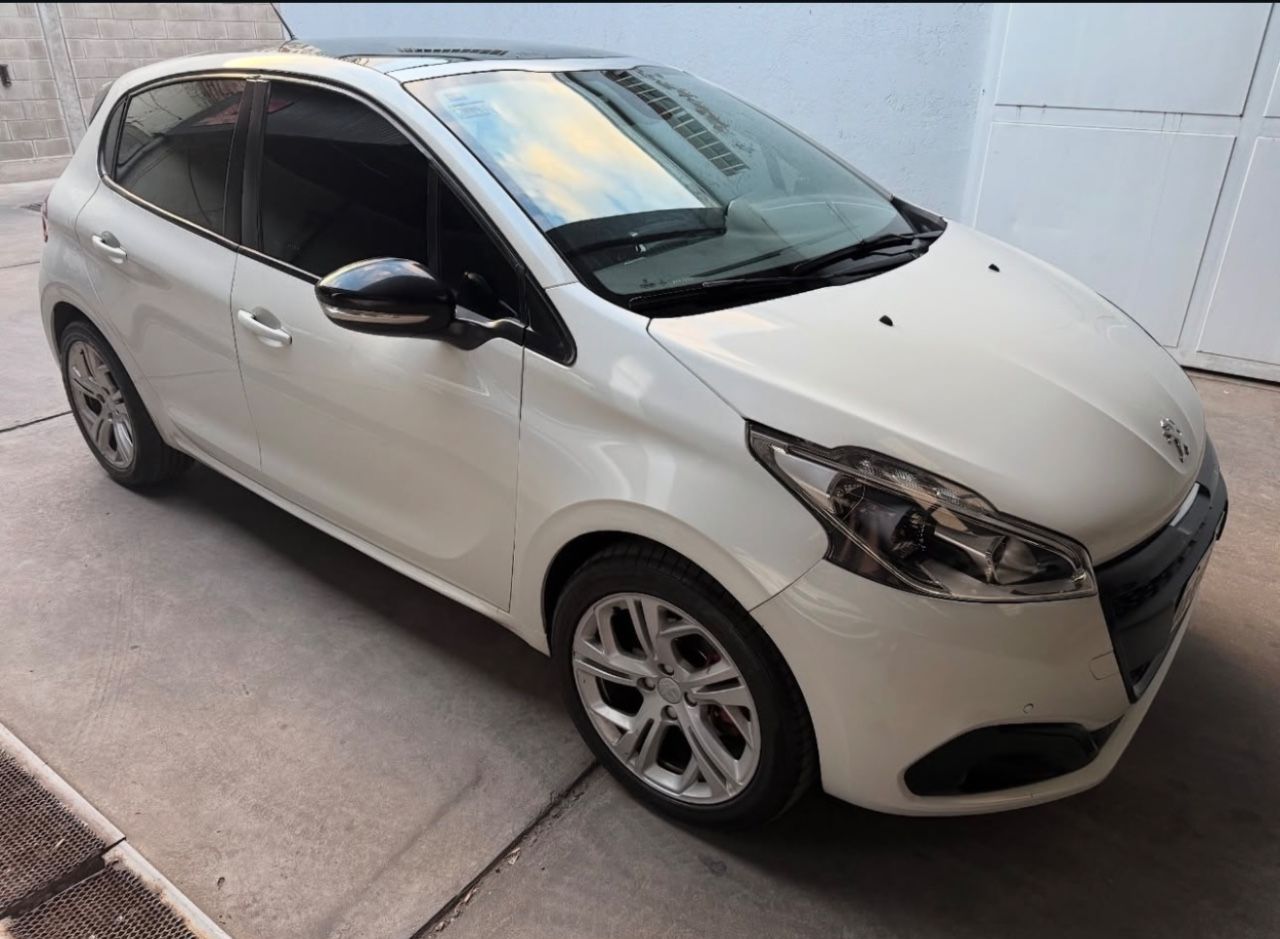 Peugeot 208 Usado en Mendoza, deRuedas