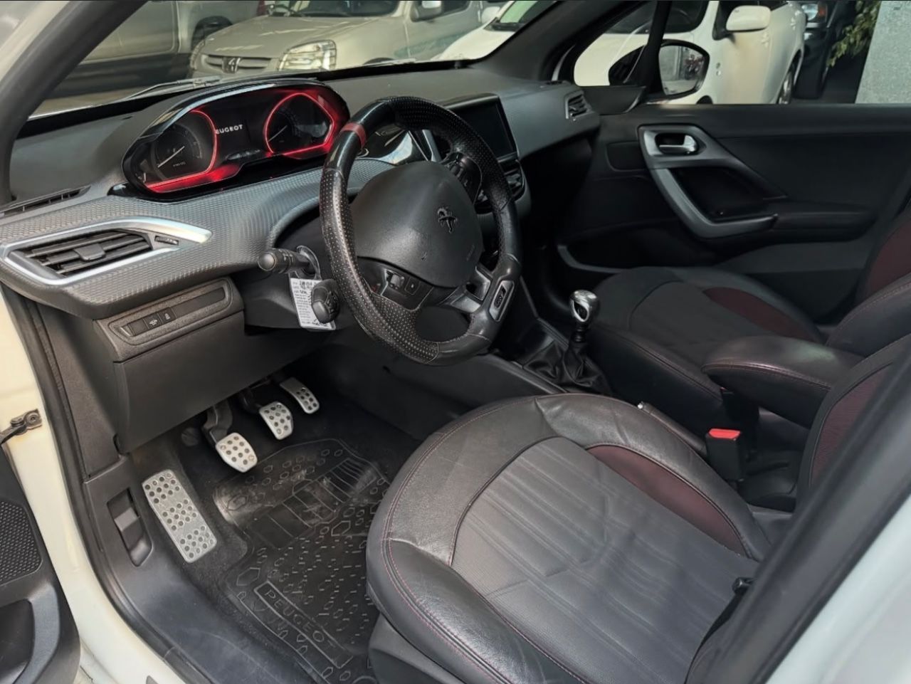 Peugeot 208 Usado en Mendoza, deRuedas