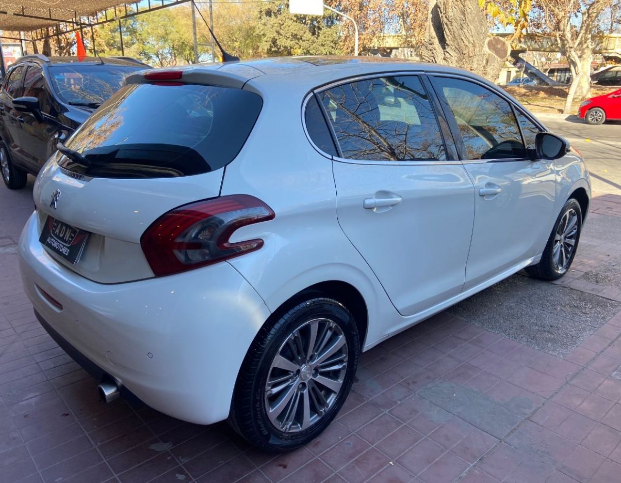 Peugeot 208 Usado en Mendoza, deRuedas