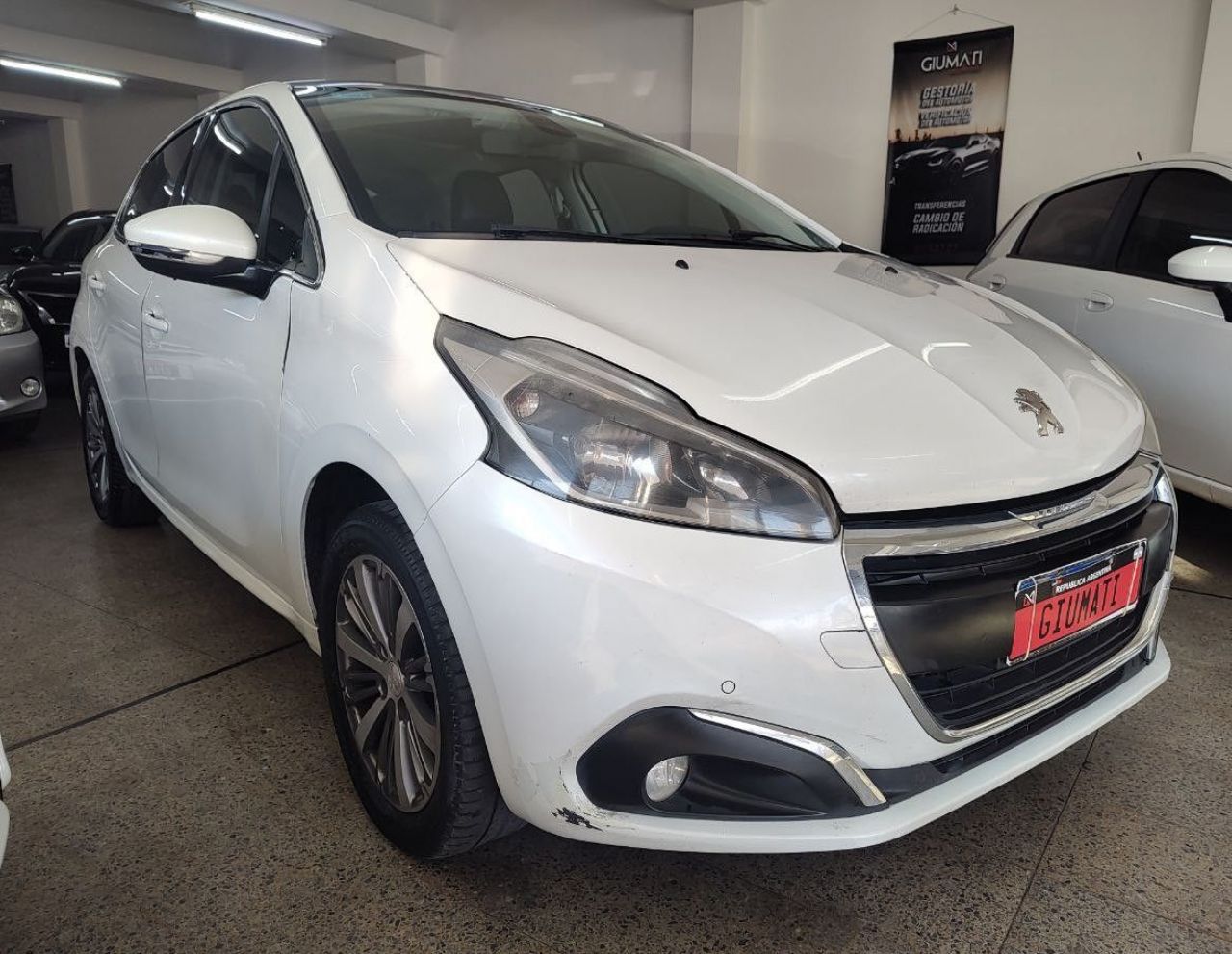 Peugeot 208 Usado Financiado en Mendoza, deRuedas