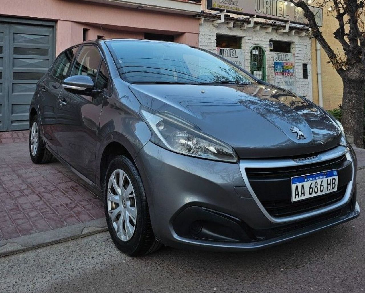 Peugeot 208 Usado en Mendoza, deRuedas