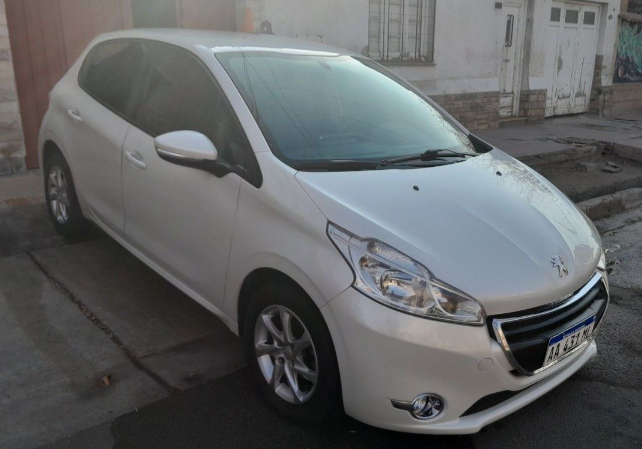 Peugeot 208 Usado en Mendoza, deRuedas