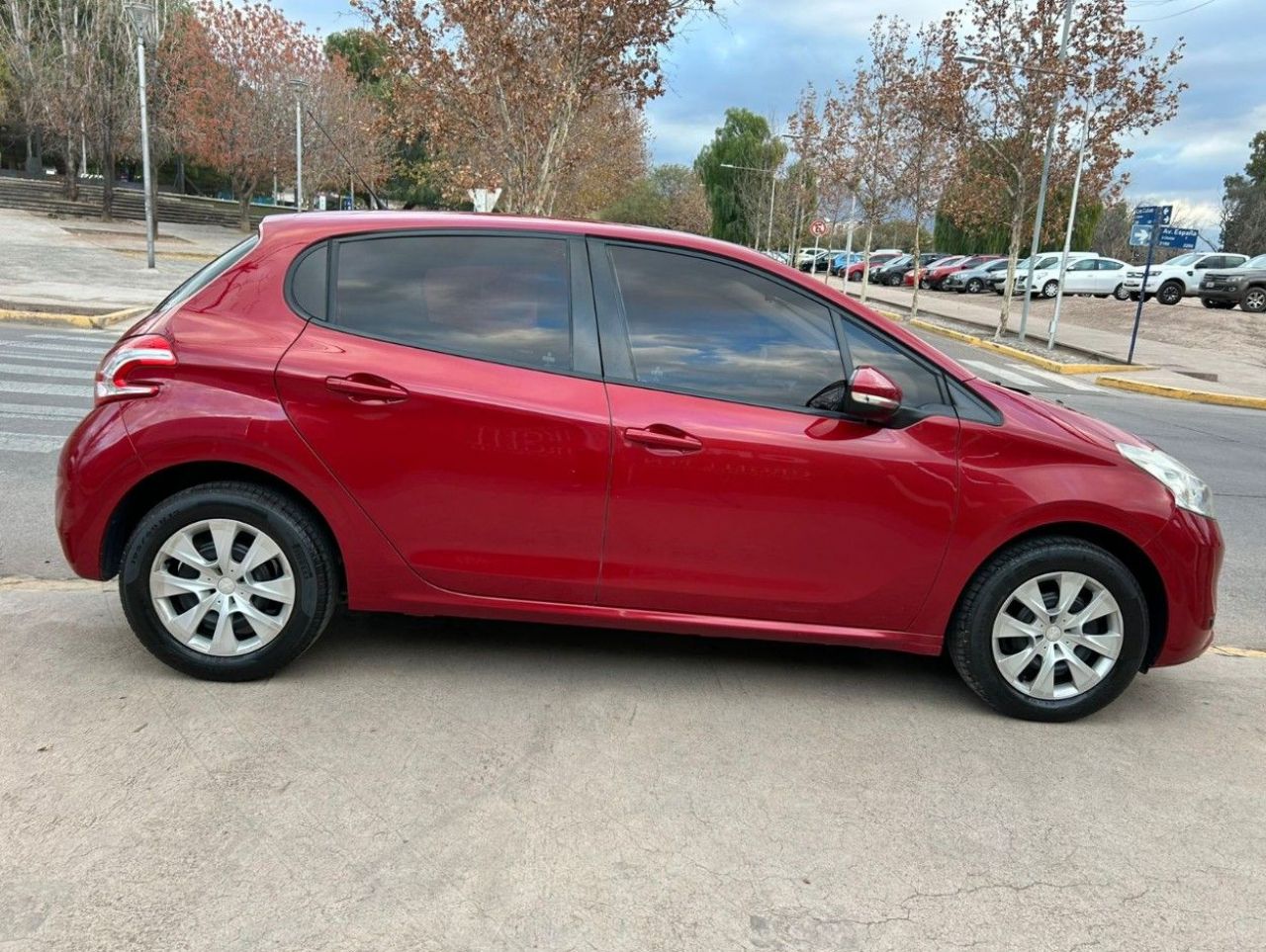 Peugeot 208 Usado en Mendoza, deRuedas