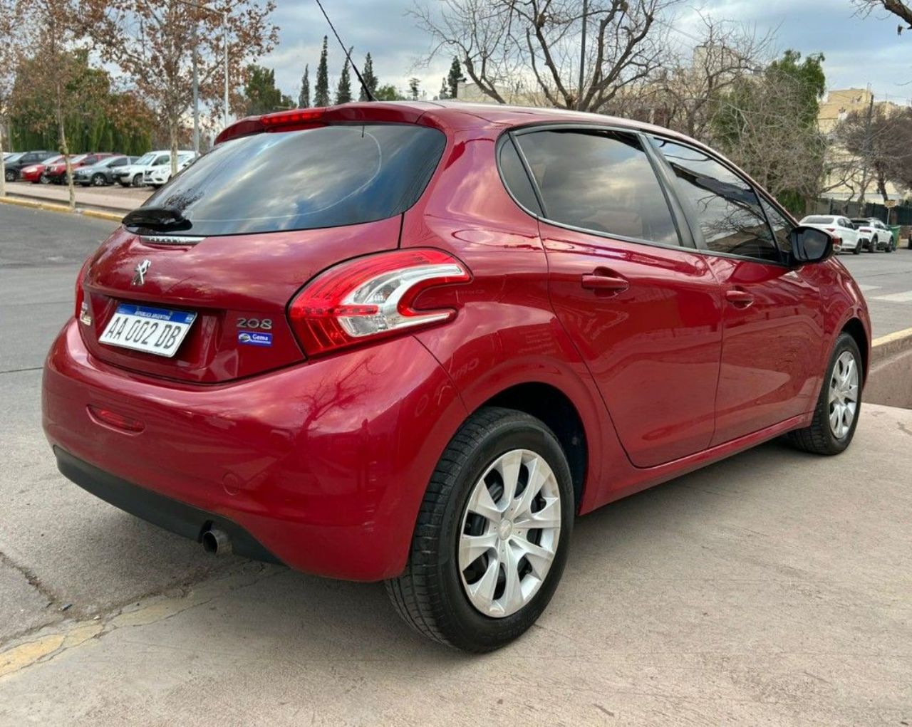 Peugeot 208 Usado Financiado en Mendoza, deRuedas