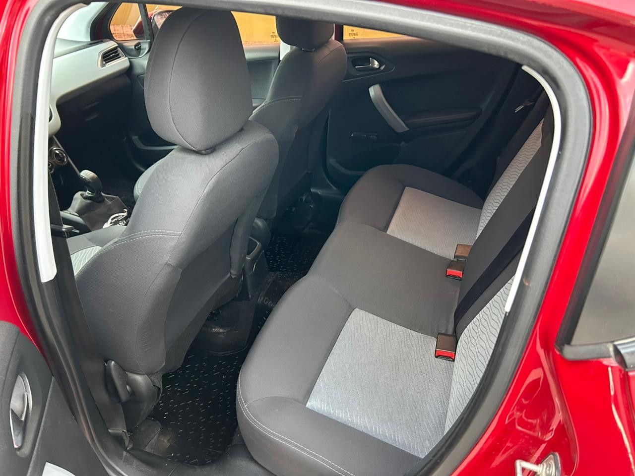 Peugeot 208 Usado Financiado en Mendoza, deRuedas