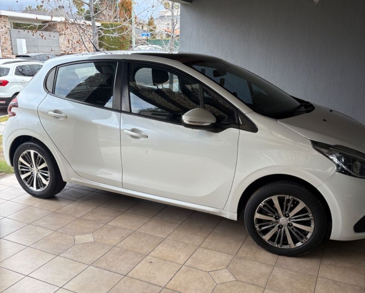 Peugeot 208 Usado en Mendoza, deRuedas