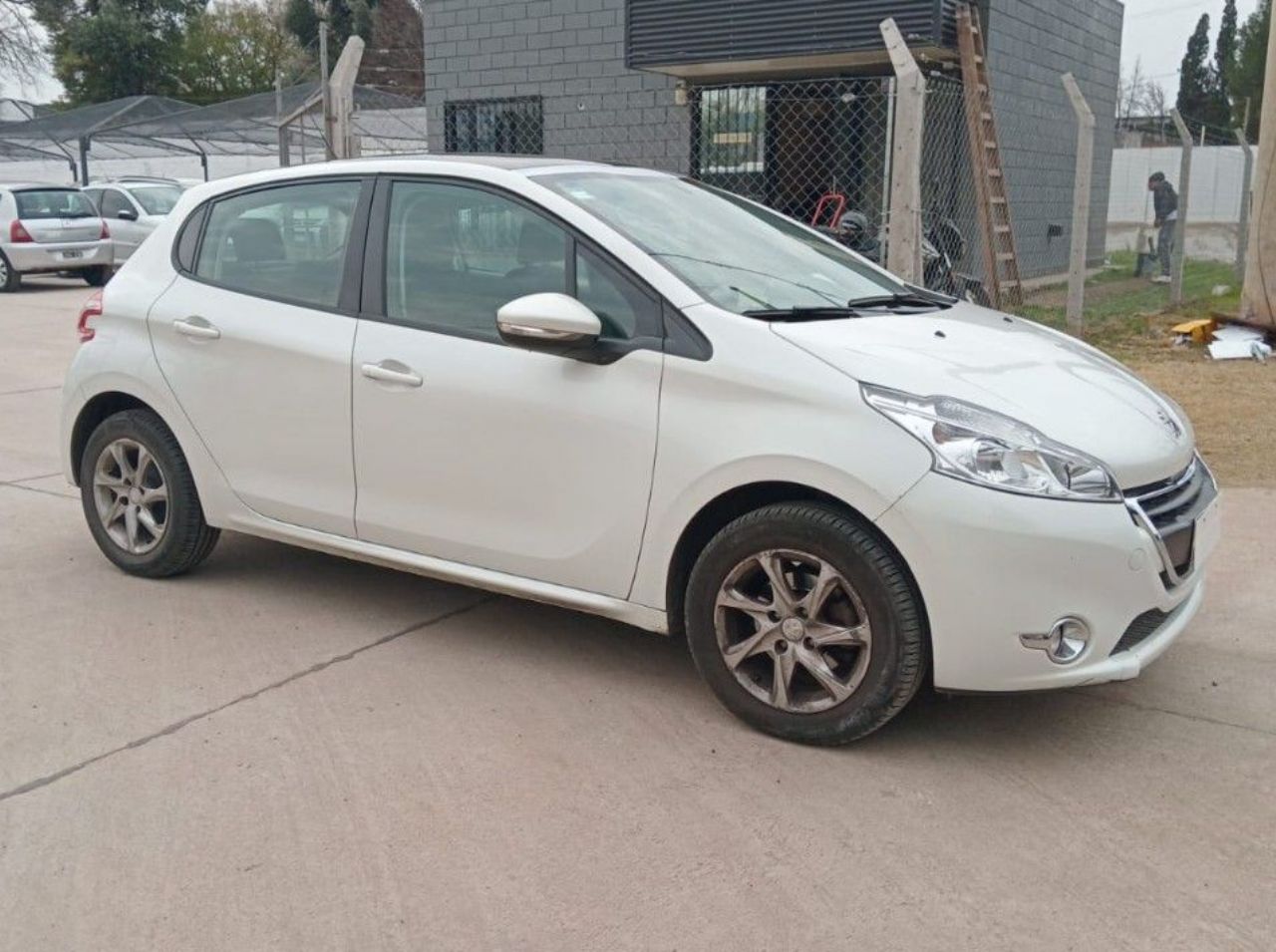 Peugeot 208 Usado Financiado en Córdoba, deRuedas