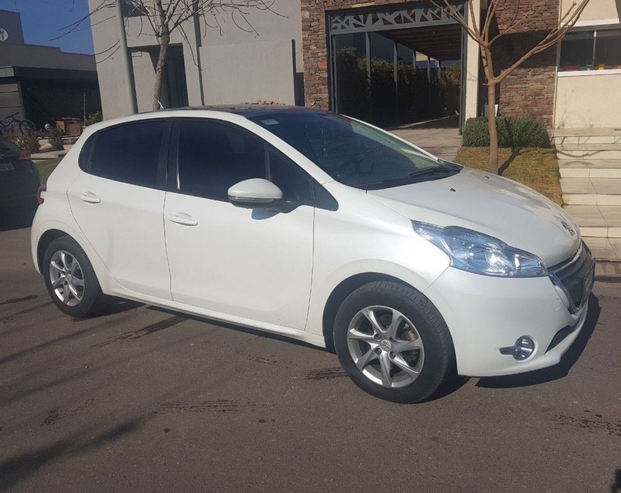 Peugeot 208 Usado en Mendoza, deRuedas