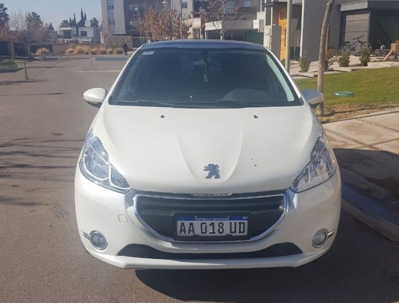 Peugeot 208 Usado en Mendoza, deRuedas