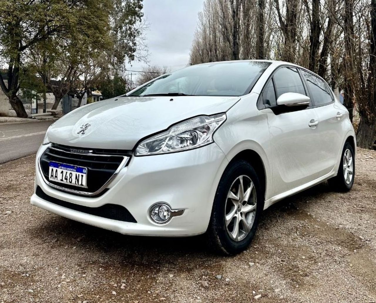 Peugeot 208 Usado en Mendoza, deRuedas