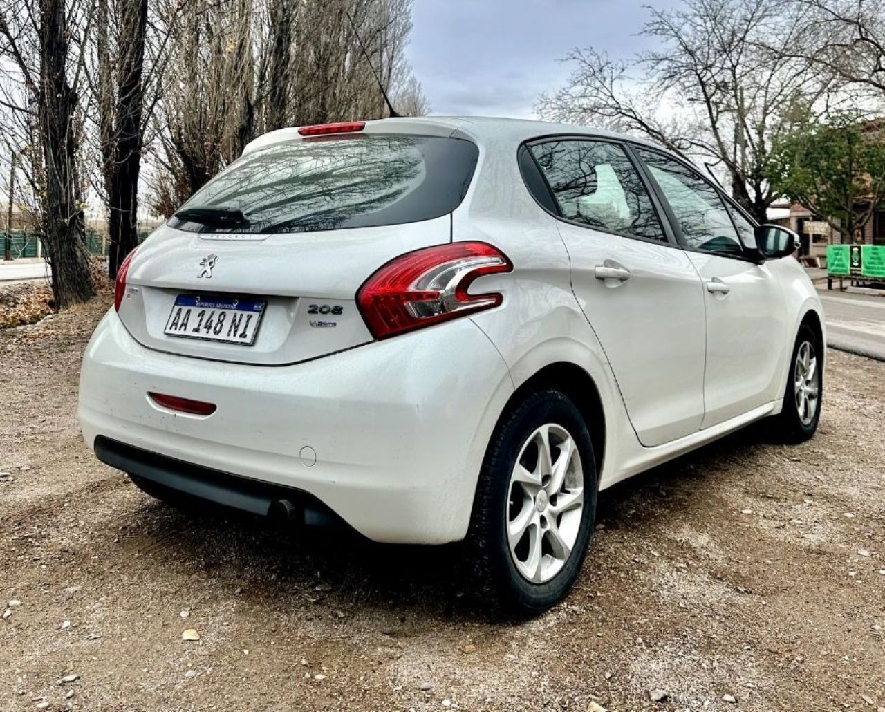 Peugeot 208 Usado en Mendoza, deRuedas