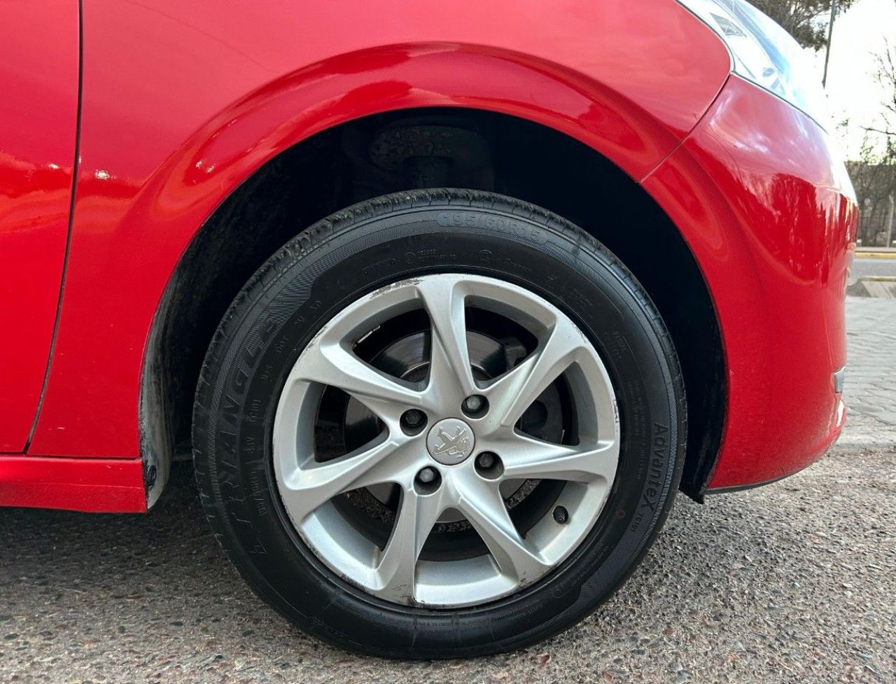 Peugeot 208 Usado Financiado en Mendoza, deRuedas