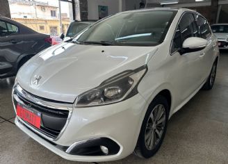 Peugeot 208 Usado en Mendoza Financiado
