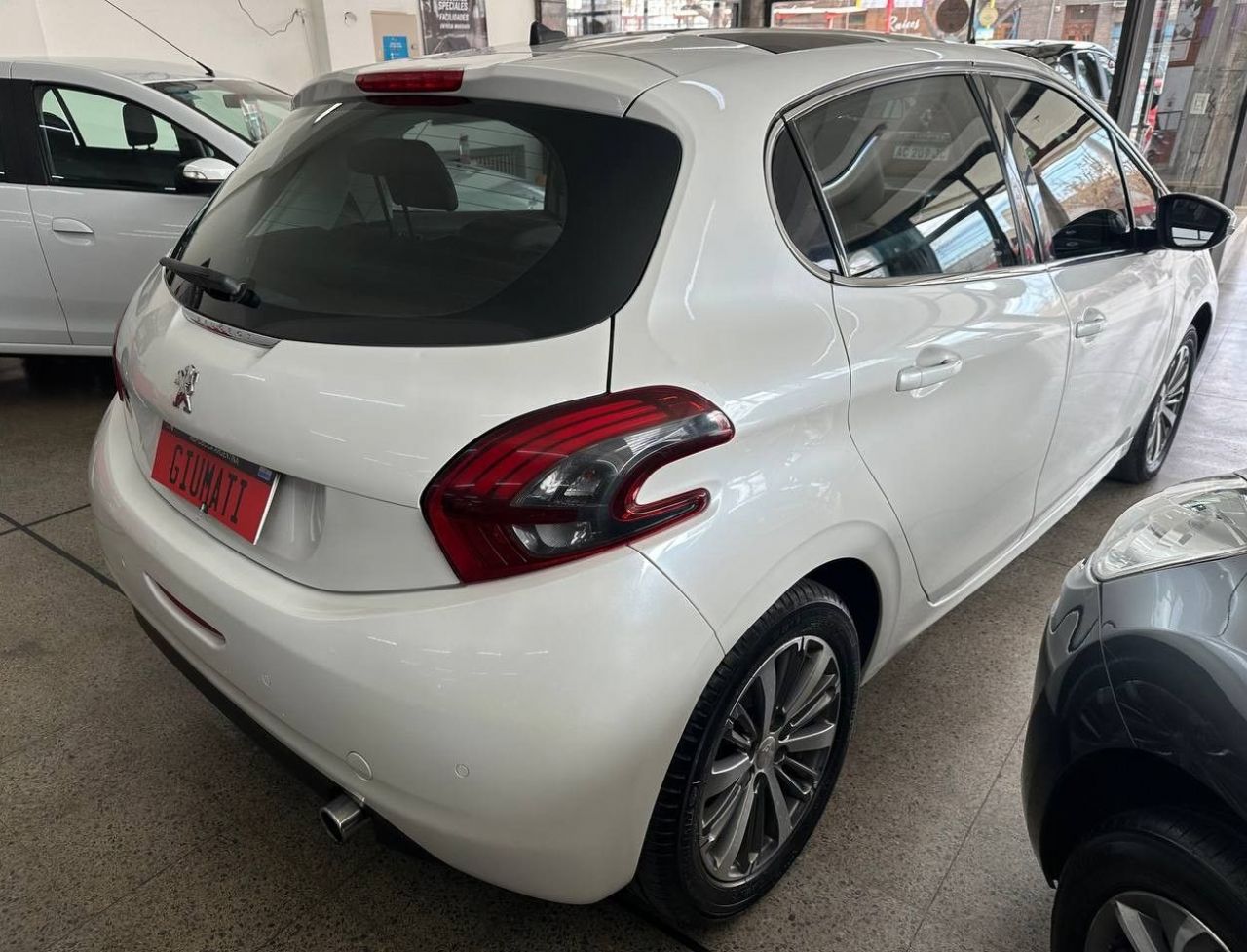 Peugeot 208 Usado Financiado en Mendoza, deRuedas