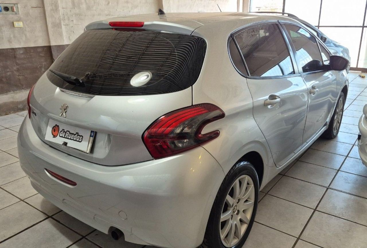 Peugeot 208 Usado Financiado en Mendoza, deRuedas